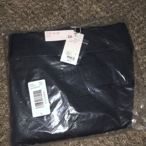 Ali Crop Ankle Pants